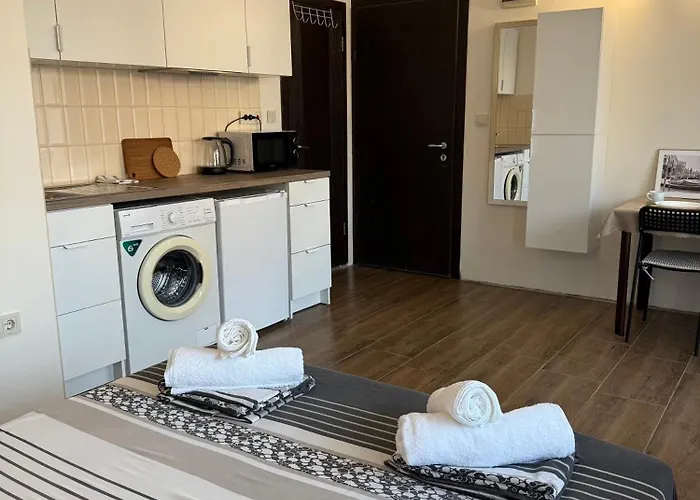 приятный отдых в студии на море в сарафово Appartement